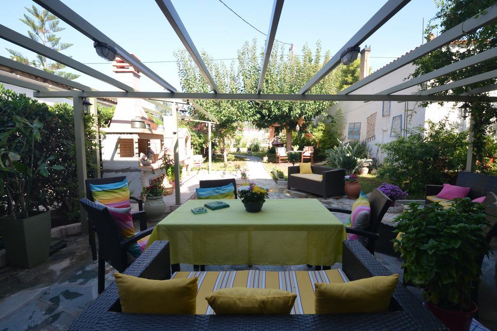 Villa House With Big Garden Corinto Exterior foto